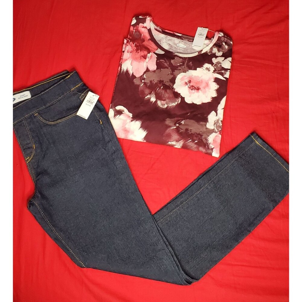 NWT!!! Old Navy Pull On Skinny Jeans and Burgundy Floral L/S Shirt (Sz XL)